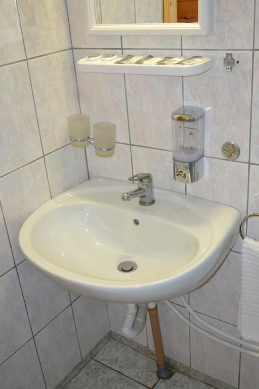 Vila Veverita Hotell Borsec Exteriör bild